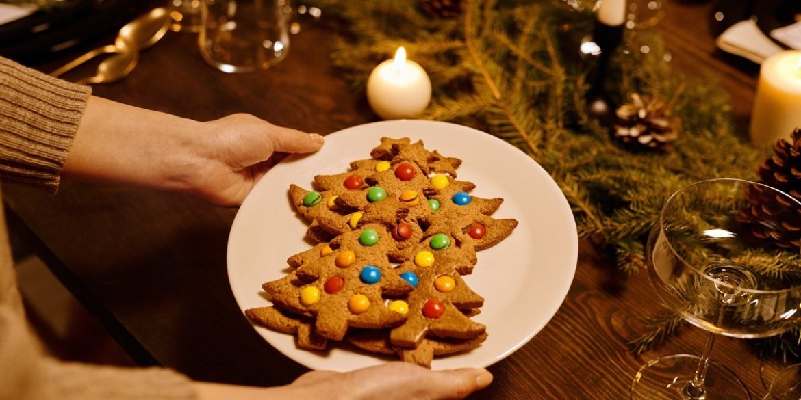 These Awesome DIY Homemade Dessert Ideas for Christmas will be a hit with your family!